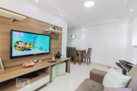 Sala de apartamento para alugar com 2 quartos, 45m² em Jardim Adriana, Guarulhos