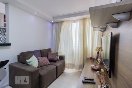 Sala de apartamento para alugar com 2 quartos, 45m² em Jardim Adriana, Guarulhos