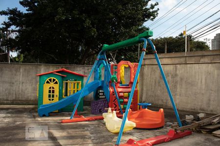 Apartamento à venda com 60m², 2 quartos e 1 vaga Apartamento à venda com 60m², 2 quartos e 1 vagaPlayground