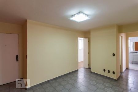 Apartamento para alugar com 75m², 3 quartos e 1 vagaSala