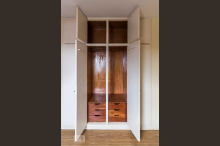 Apartamento para alugar com 75m², 3 quartos e 1 vagaQuarto 2