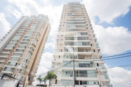 Apartamento à venda com 60m², 2 quartos e 1 vaga Apartamento à venda com 60m², 2 quartos e 1 vagaFachada
