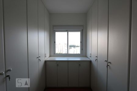 Apartamento para alugar com 148m², 3 quartos e 3 vagas Apartamento para alugar com 148m², 3 quartos e 3 vagassuite 2