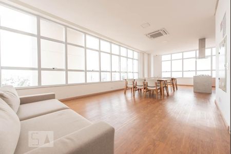 Studio para alugar com 55m², 1 quarto e 1 vaga Studio para alugar com 55m², 1 quarto e 1 vagaÁrea Gourmet