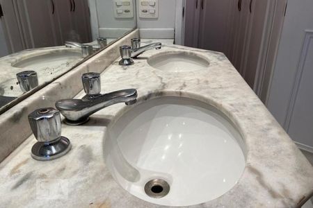 Apartamento à venda com 64m², 1 quarto e 2 vagasBanheiro - Torneira