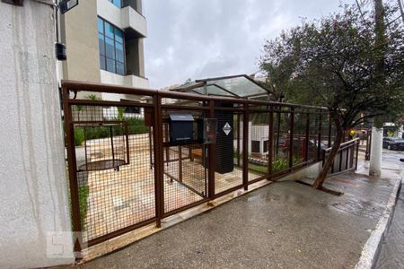 Apartamento à venda com 64m², 1 quarto e 2 vagasEntrada