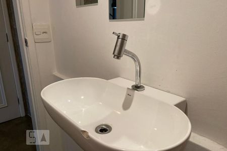 Apartamento à venda com 64m², 1 quarto e 2 vagasBanheiro - Torneira