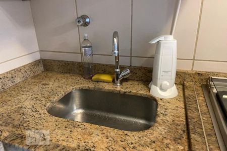 Apartamento à venda com 64m², 1 quarto e 2 vagasCozinha - Torneira