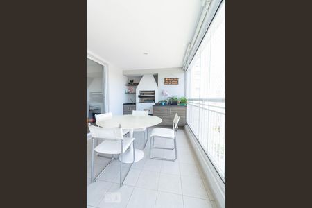 Varanda de apartamento para alugar com 3 quartos, 156m² em Santo Amaro, São Paulo