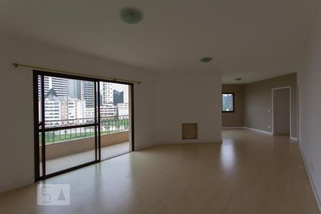 Apartamento para alugar com 150m², 3 quartos e 4 vagasSala