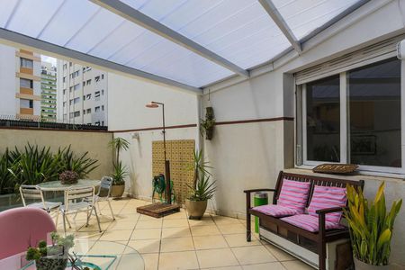 Apartamento para alugar com 125m², 2 quartos e 1 vaga Apartamento para alugar com 125m², 2 quartos e 1 vagaVaranda