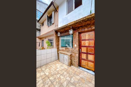 Casa à venda com 65m², 2 quartos e sem vagaFachada