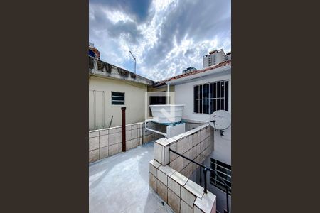 Casa à venda com 65m², 2 quartos e sem vagaÁrea externa