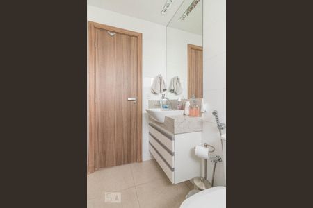 Apartamento para alugar com 97m², 3 quartos e 2 vagas Apartamento para alugar com 97m², 3 quartos e 2 vagasBanheiro da Suíte