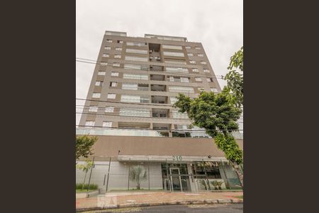 Apartamento para alugar com 97m², 3 quartos e 2 vagas Apartamento para alugar com 97m², 3 quartos e 2 vagasFachada