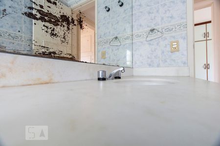 Apartamento para alugar com 168m², 4 quartos e 2 vagasBanheiro social