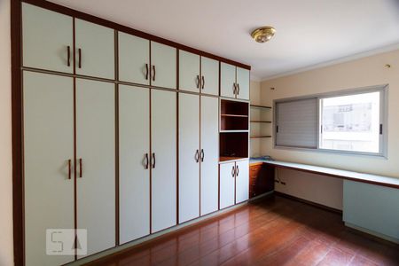 Apartamento para alugar com 168m², 4 quartos e 2 vagasQuarto 2