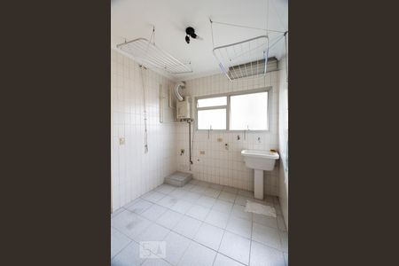 Apartamento para alugar com 168m², 4 quartos e 2 vagasÁrea de serviço