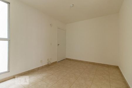 Sala  de apartamento para alugar com 2 quartos, 50m² em Planalto, Belo Horizonte