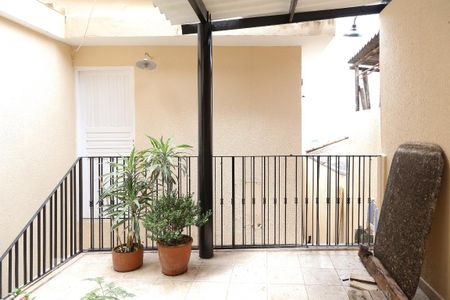 Área de serviço de casa para alugar com 2 quartos, 70m² em Parque Vitória, São Paulo