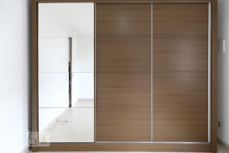 Quarto 1 de casa para alugar com 2 quartos, 70m² em Parque Vitória, São Paulo