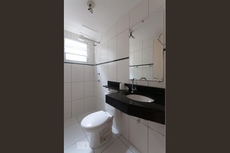 Banheiro de apartamento à venda com 2 quartos, 46m² em Vila Campos Sales, Campinas