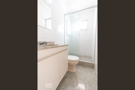 Apartamento à venda com 72m², 2 quartos e 1 vagaBanheiro da suíte 
