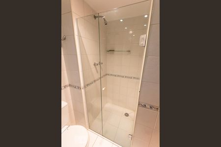 Apartamento para alugar com 65m², 2 quartos e 2 vagasBanheiro 1