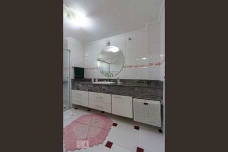 Apartamento à venda com 120m², 2 quartos e 1 vaga Apartamento à venda com 120m², 2 quartos e 1 vagaBanheiro Social
