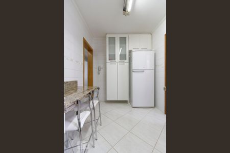 Apartamento à venda com 120m², 2 quartos e 1 vaga Apartamento à venda com 120m², 2 quartos e 1 vagaCozinha