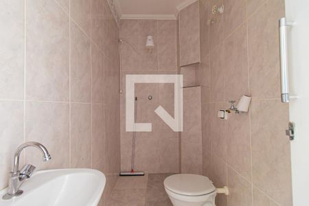 Banheiro de kitnet/studio para alugar com 1 quarto, 30m² em Bela Vista, São Paulo