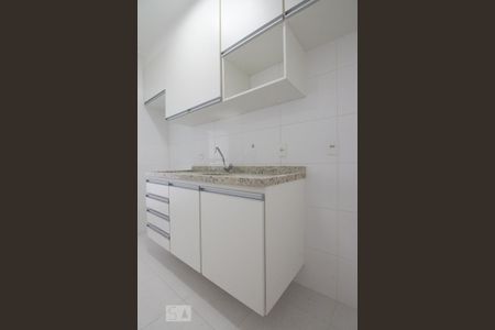 Cozinha de kitnet/studio para alugar com 1 quarto, 46m² em Parque Industrial Tomas Edson, São Paulo