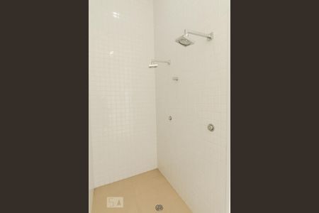 Studio para alugar com 46m², 1 quarto e 1 vagaDucha