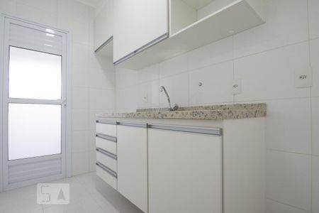 Cozinha de kitnet/studio para alugar com 1 quarto, 46m² em Parque Industrial Tomas Edson, São Paulo