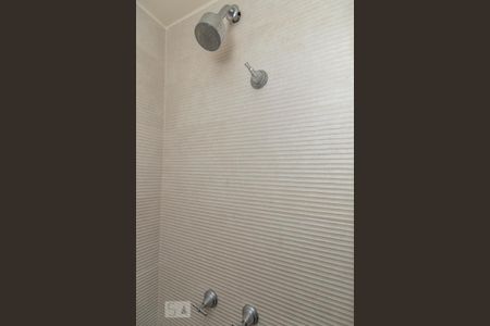 Banheiro de apartamento para alugar com 2 quartos, 52m² em Engenho de Dentro, Rio de Janeiro