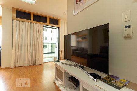Sala de apartamento à venda com 1 quarto, 60m² em Nova Piraju, São Paulo