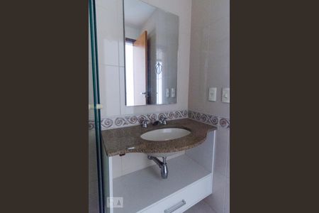 Apartamento para alugar com 72m², 3 quartos e 1 vaga Apartamento para alugar com 72m², 3 quartos e 1 vagaBanheiro