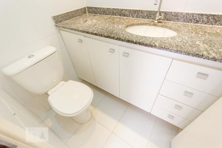 Apartamento à venda com 141m², 4 quartos e 1 vagaBanheiro Suíte (Primeiro Andar)