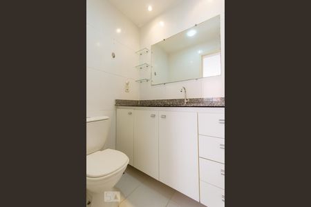 Apartamento à venda com 141m², 4 quartos e 1 vagaBanheiro Suíte (Primeiro Andar)