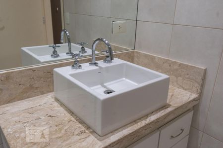 Banheiro de casa para alugar com 5 quartos, 294m² em Rudge Ramos, São Bernardo do Campo