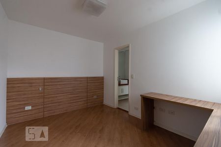 Suíte 1 de casa para alugar com 5 quartos, 294m² em Rudge Ramos, São Bernardo do Campo