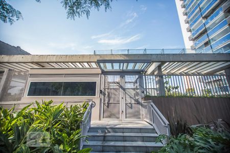 Apartamento para alugar com 142m², 2 quartos e 2 vagasFachada