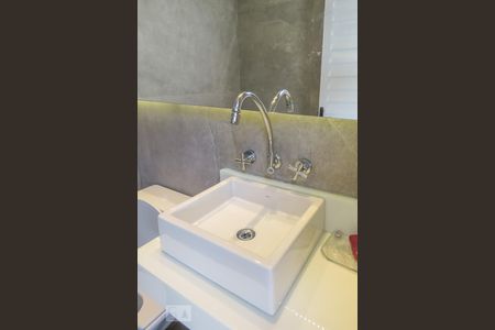 Apartamento para alugar com 142m², 2 quartos e 2 vagasLavabo 