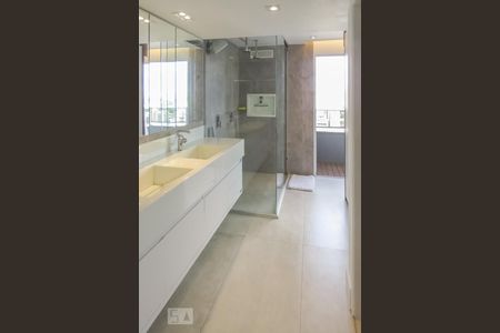 Apartamento para alugar com 142m², 2 quartos e 2 vagasBanheiro suíte