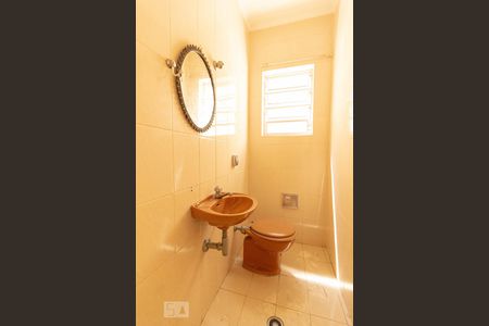 Lavabo de casa para alugar com 3 quartos, 180m² em Jardim Umuarama, São Paulo