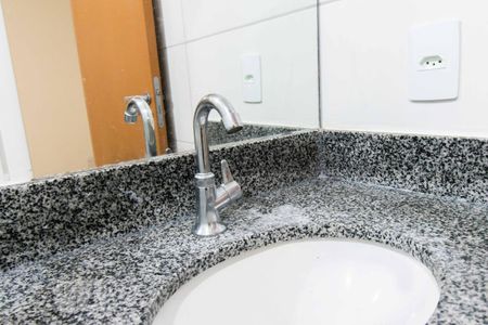 Apartamento à venda com 65m², 2 quartos e 1 vaga Apartamento à venda com 65m², 2 quartos e 1 vagaPia do Banheiro 02