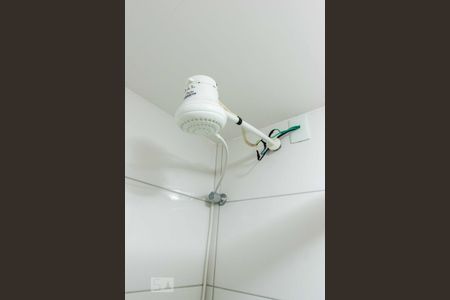 Apartamento à venda com 65m², 2 quartos e 1 vaga Apartamento à venda com 65m², 2 quartos e 1 vagaChuveiro do Banheiro 01