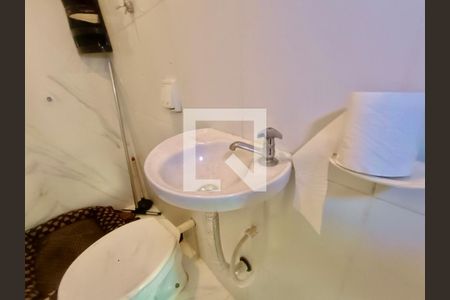Apartamento para alugar com 280m², 4 quartos e 3 vagasBanheiro serviço