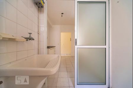 Apartamento para alugar com 75m², 3 quartos e 1 vagaÁrea de Serviço