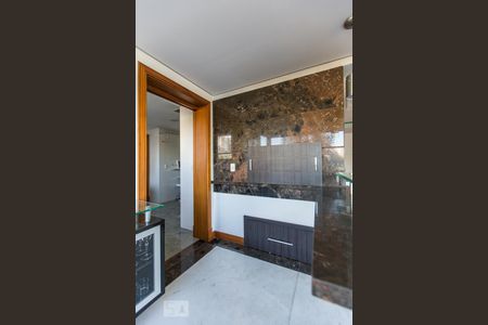 Apartamento à venda com 201m², 3 quartos e 3 vagasChurrasqueira